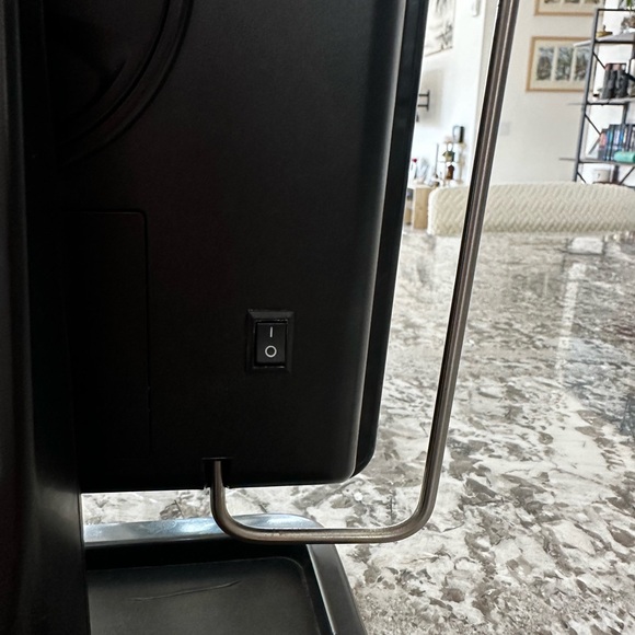 LED TABLE/MAKEUP MIRROR 12 inch - Picture 7 of 12